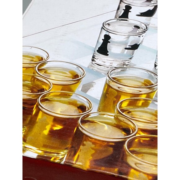 Game hour shot glass chess set brand new box 1 glass game board measuring READ - Picture 7 of 7